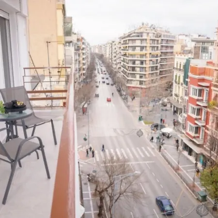 Apartment Prime Location - 2 Bd Boutique