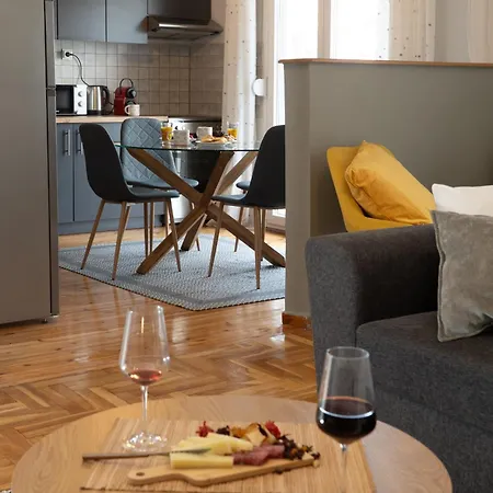 Prime Location - 2 Bd Boutique Apartment Thessaloniki