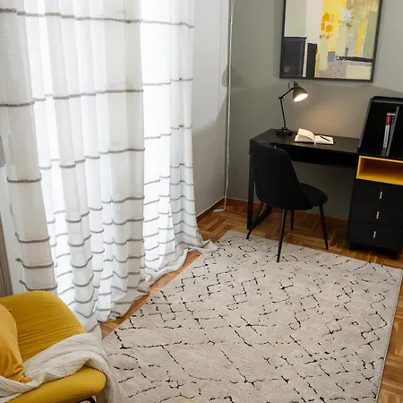 Apartment Prime Location - 2 Bd Boutique *