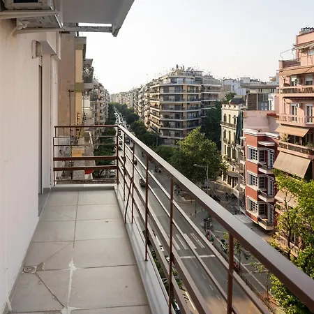 Apartment Prime Location - 2 Bd Boutique