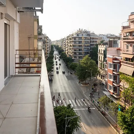 Apartment Prime Location - 2 Bd Boutique